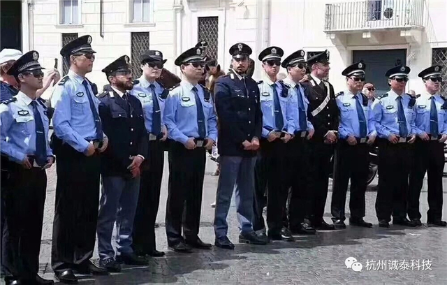 中意联合巡逻圆满结束，七名赴意警察携