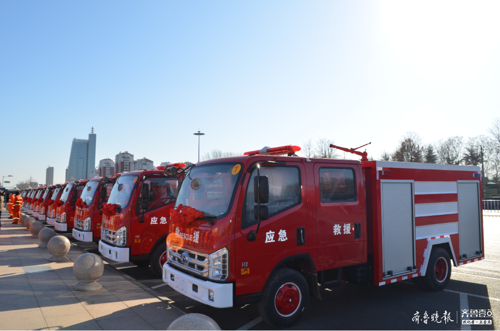 山东济宁兖州发放11辆微型应急救援车辆(组图)-特种装备网
