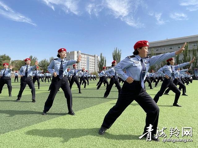 青海警官职业学院举办警务技战术展示活动(组图)