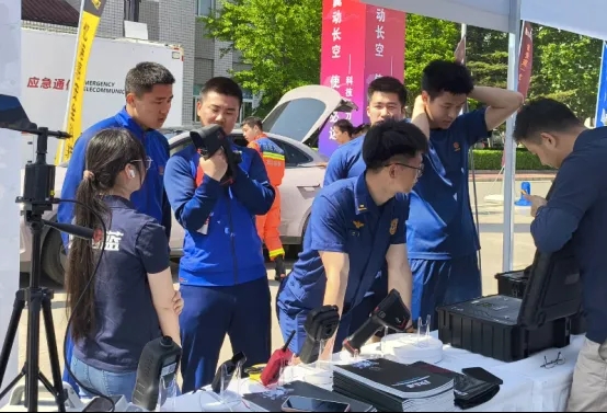 华夏火焰蓝2025年技术服务纪实：以专业赋能产品价值