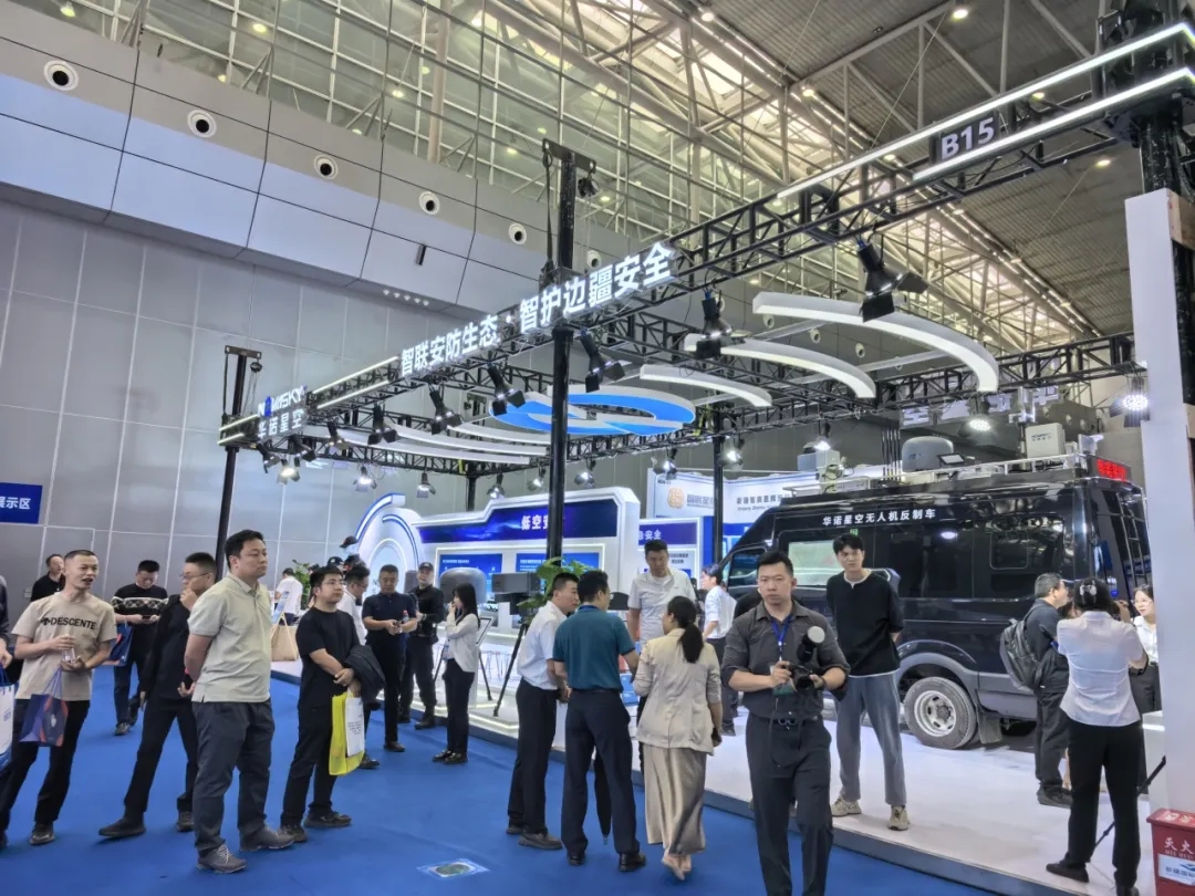 新品 | 电磁+激光,新款无人机双反制车新疆首秀 新品 | 电磁+激光,新款无人机双反制车新疆首秀