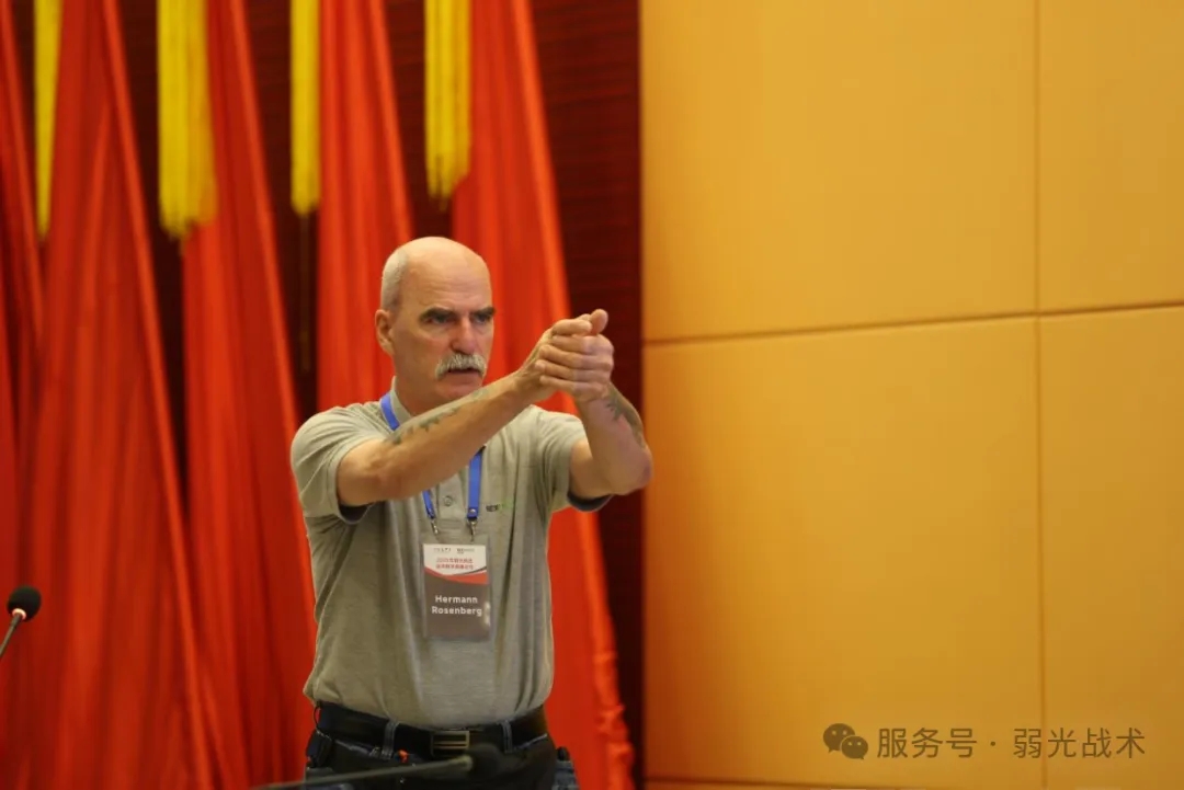 聚焦弱光战术前沿，探索警务实战新路径——2025年弱光执法战术教学高峰论坛在湖南衡阳成功举行