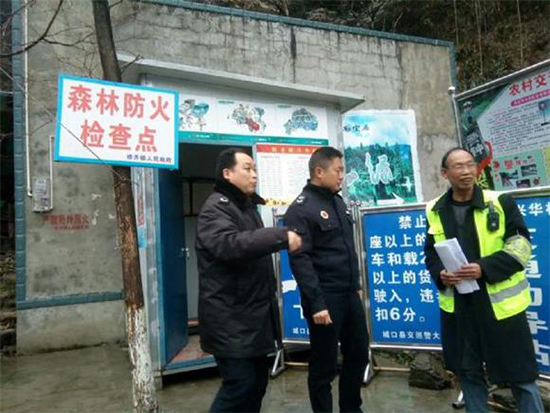 重庆城口县修齐镇： 执法记录仪让农村交通劝导工作有据可查