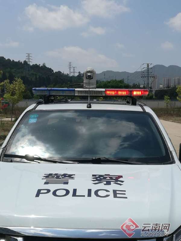上高速更要安全文明驾驶！云南高速公路交警巡逻车装上抓拍系统