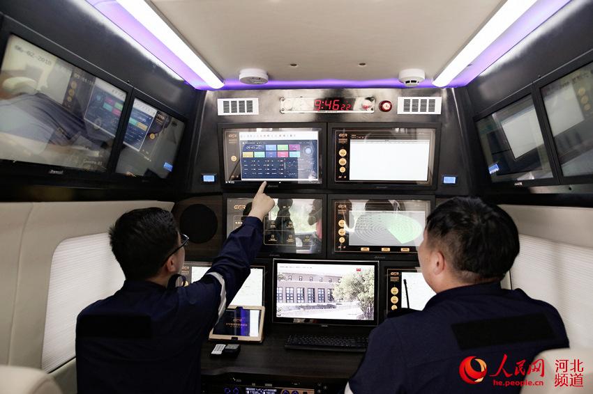 世界首台电梯预警救援车在秦皇岛问世