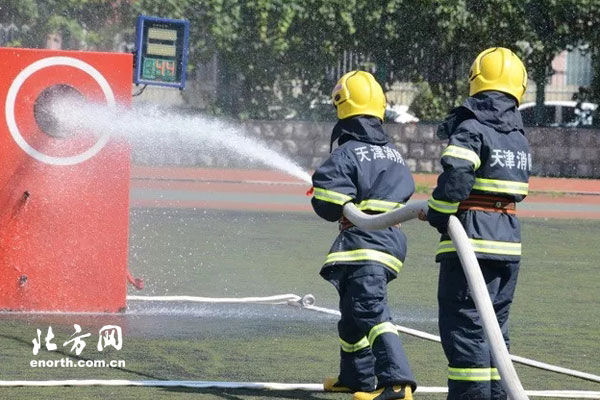 天津市和平区举办微型消防站比武竞赛活动(组图)