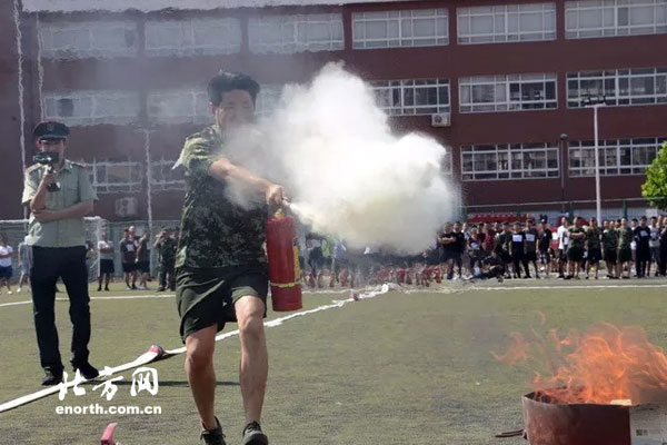 天津市和平区举办微型消防站比武竞赛活动(组图)