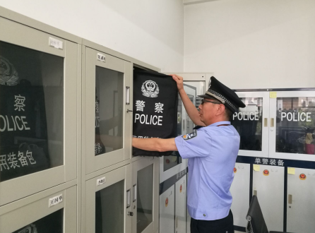 四川泸州纳溪法院法警大队开展警用装备保养更新工作(图)