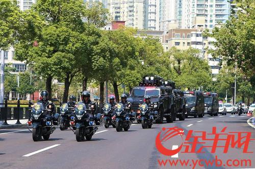 广东广州：装甲防爆车、无人机......超厉害的警用装备集中演练！(组图)