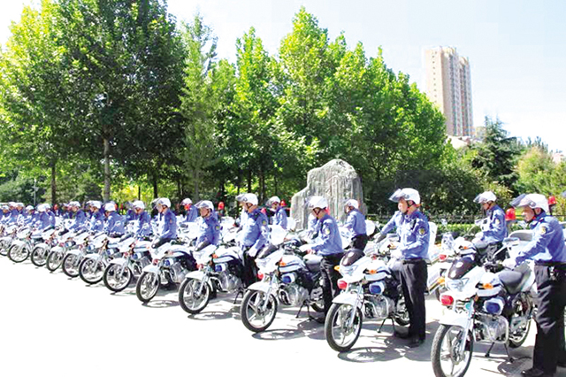 山西阳泉：40辆城管制式摩托车“上岗”(图)