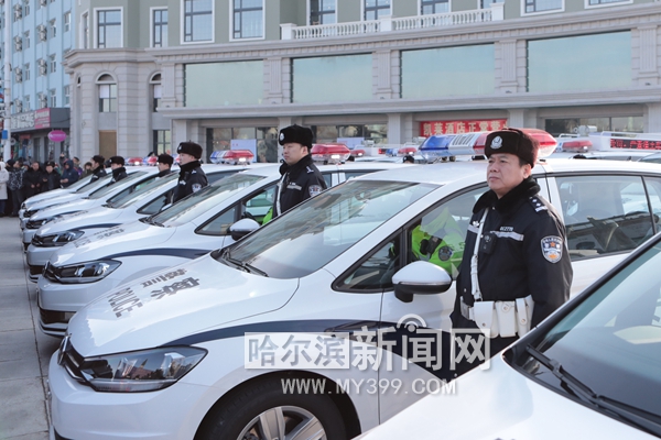 黑龙江哈尔滨68台各式新型警车上岗 为冰城平安保驾护航(组图)