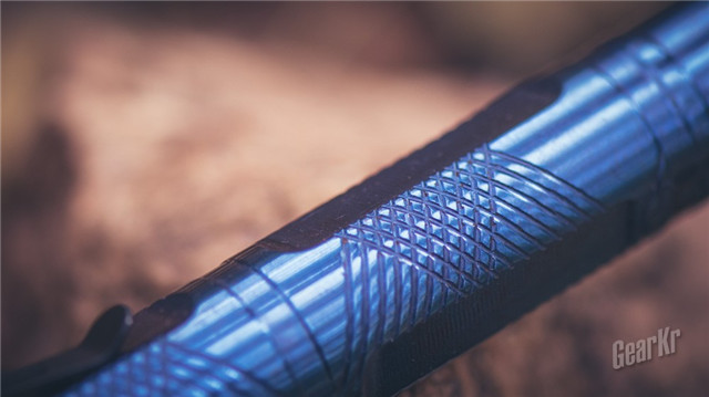 打破常规的甩棍 — 弘安保罗烧蓝全钢版锋芒陀螺机械棍使用感受(组图)