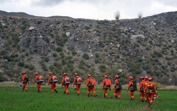 新疆阿克苏森林消防大队驻防分队：开展防火执勤 预防森林火灾(组图)