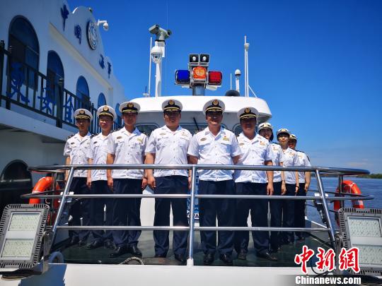 “海巡13209”巡逻艇正式入列投用中俄界江乌苏里江水域(组图)