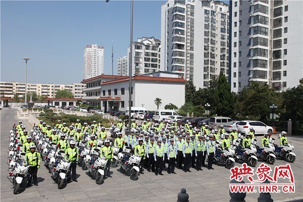商丘市公安局交警支队举行“骑警队”上路执勤启动仪式