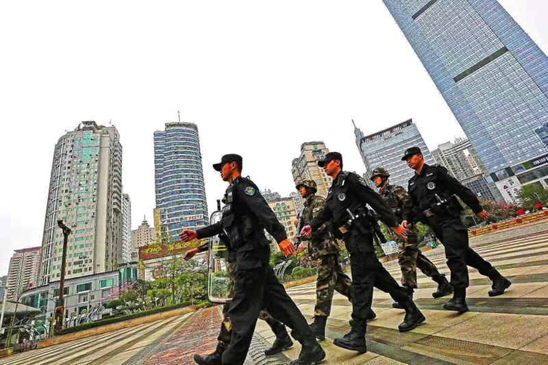 广西南宁市公安局特警支队新增巡逻模式保平安(图)