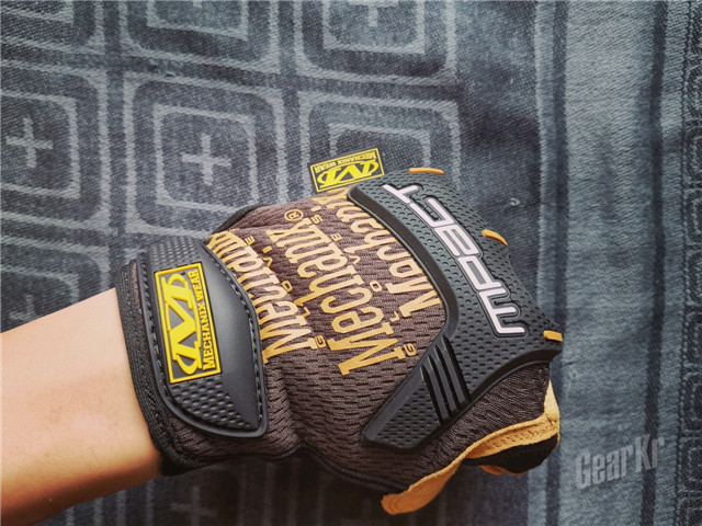 精密机械的战术装甲—MECHANIX WEAR Learther Framer露指手套(组图)