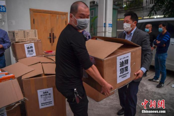 红十字会总会：首批监护仪400台、呼吸机208台运抵武汉(图)