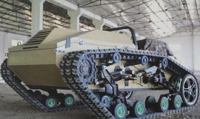 中国民企研制的新型履带式无人战车亮相阿布扎比(图)