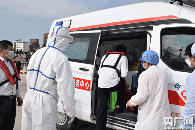 广东惠州首次举行海上疫情防控应急救助演练(图)