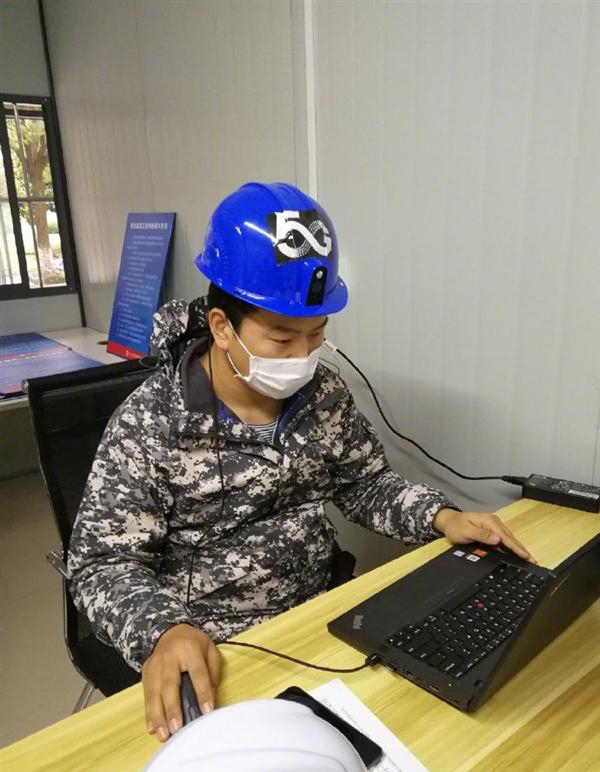 又一复工“神器”诞生 中国移动晒5G智能头盔(图)