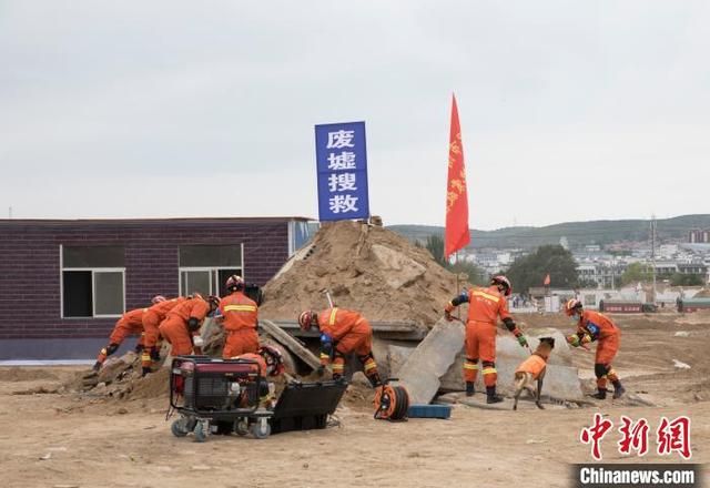 宁夏举行海原大地震100周年应急救援演练(组图)