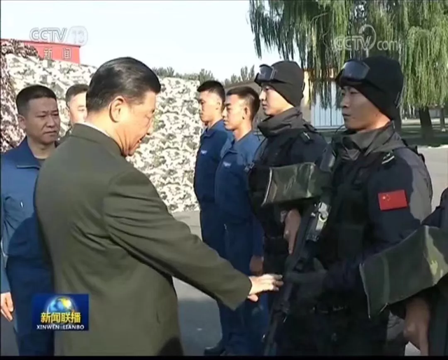 中国特战部队装备的猛虎营战术棉服 已出第五代！(组图)