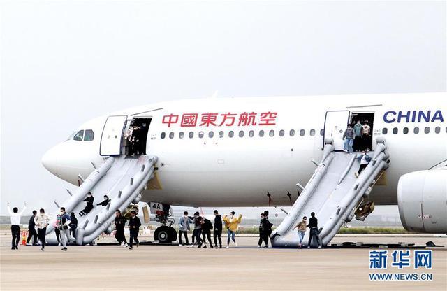 上海浦东国际机场举行全要素应急救援综合演练(组图)