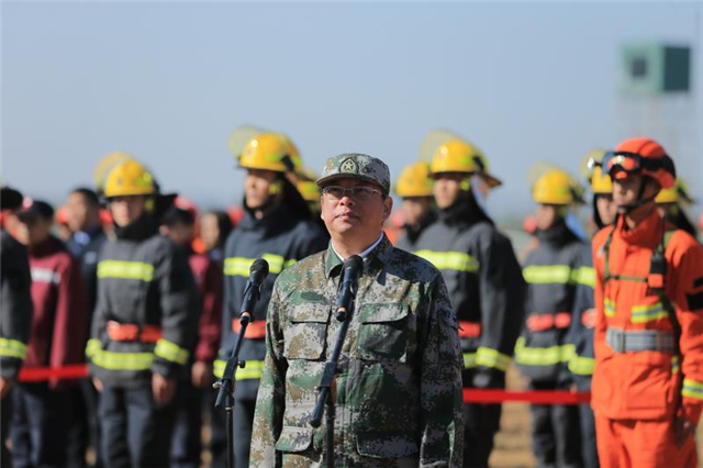 国内首次航空消防应急救援综合演练在辽宁法库举办(组图)
