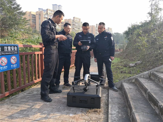 重庆璧山警方引入无人机巡逻助推打击长江流域非法捕捞专项行动(组图)