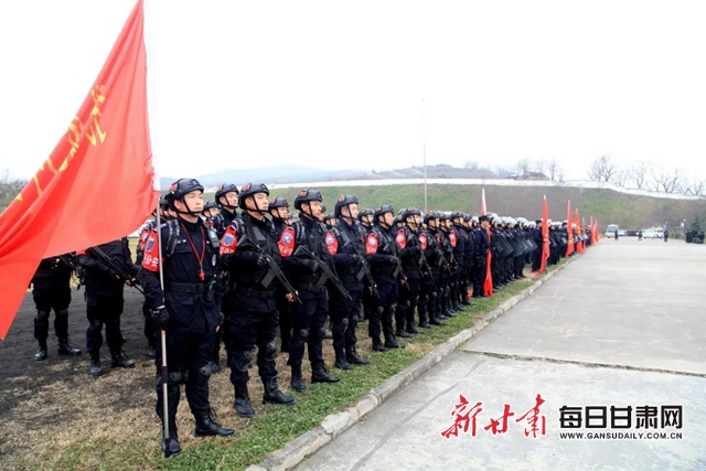 甘肃省天水市公安机关开展冬季全警实战大练兵拉动演练