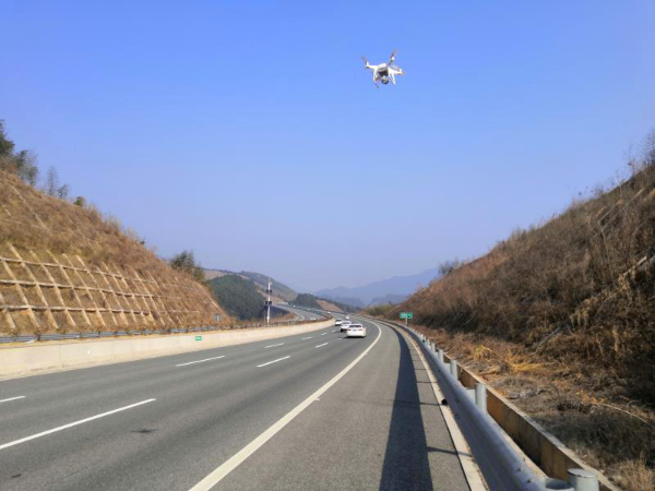 广东开启高速公路“智慧眼”！ 国内首个桥梁边坡养护无人机巡检系统上线(组图)