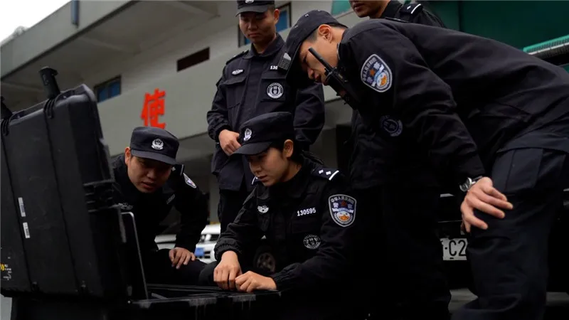 这个浙江温州女警是拆弹专家，很飒！(附视频)