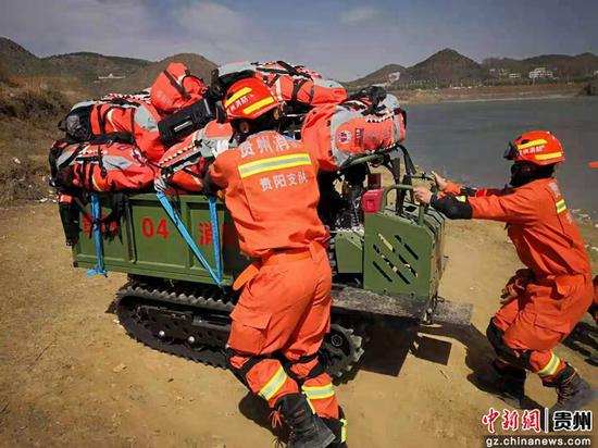 练而为战！贵州消防举行大规模跨区域地震救援实战拉动演练(组图)