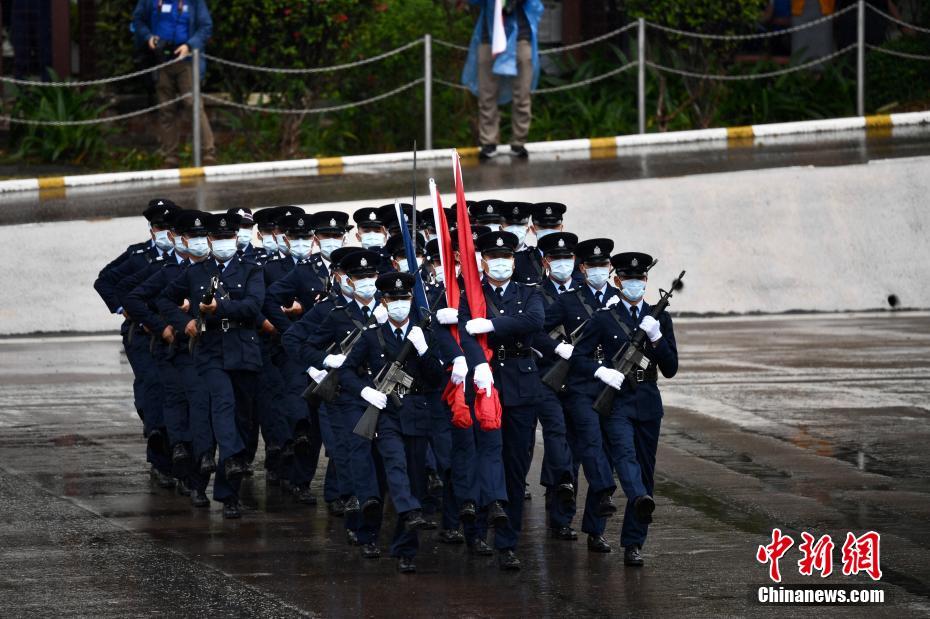 香港警察首次以中式步操亮相 反恐演习超级燃(组图)