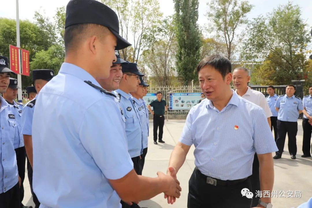 青海海西州公安局与新疆二师铁门关市公安局签署警务协作协议(组图)