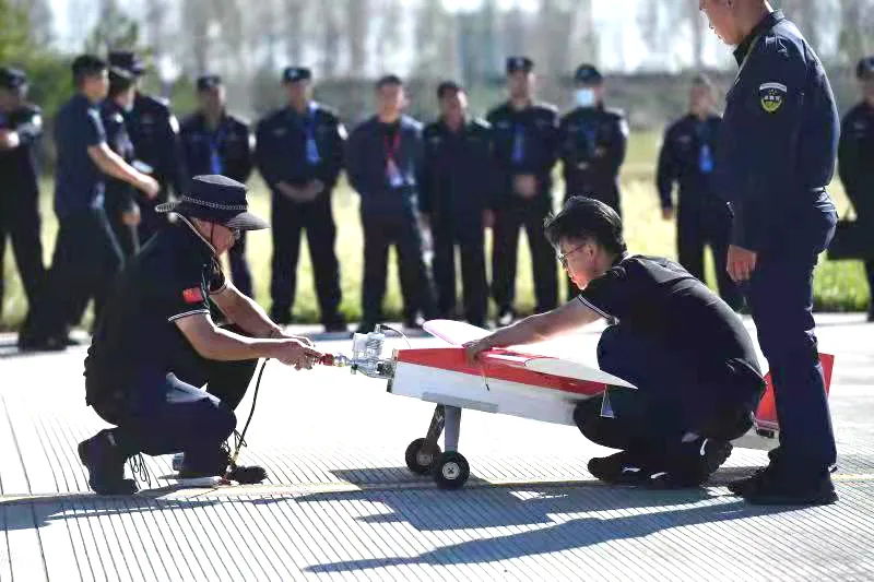 揭牌！中国人民公安大学警用无人机培训基地落地江苏盐城！(组图)