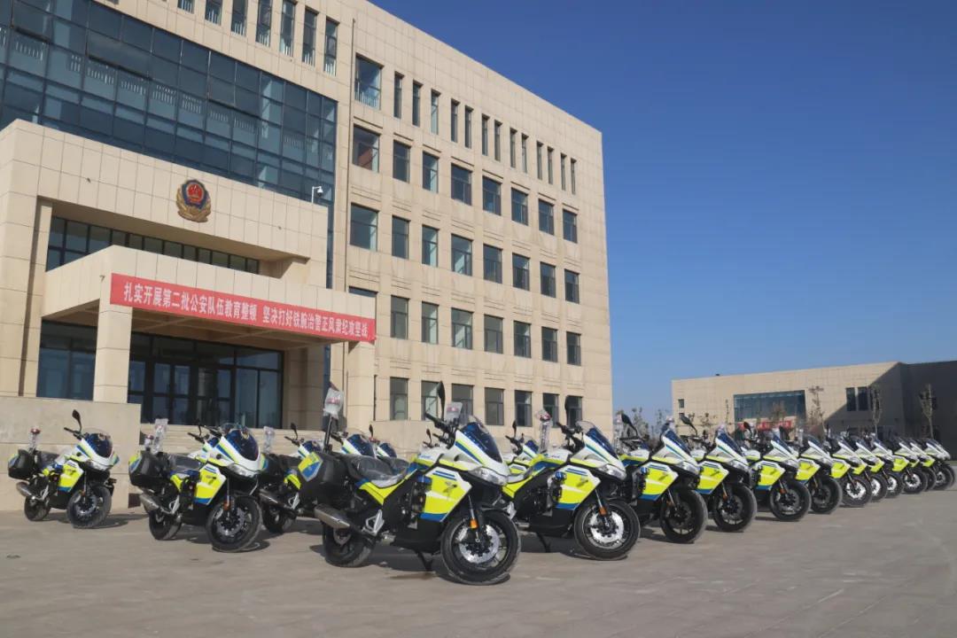 兵团交警配发126辆警用摩托车，助力基层警务新提升(组图)