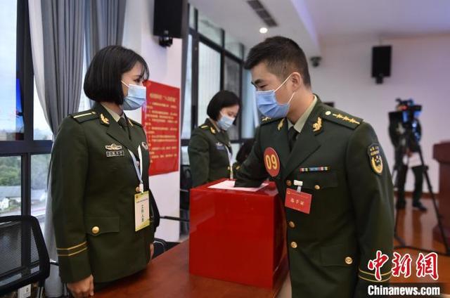 2021年度武警部队优秀政治教员评比竞赛在重庆举行(组图)