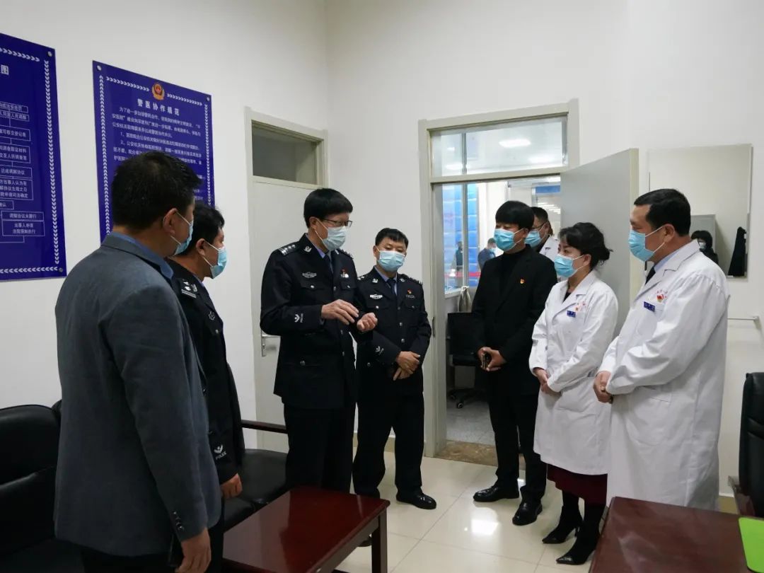 内蒙古兴安盟：深化警医合作 公安警务室揭牌！(组图)