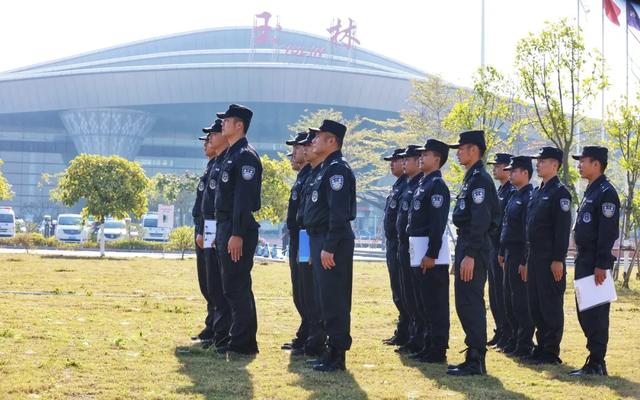 威猛帅酷！广西玉林公安机关开展应急处突力量拉动演练(组图)