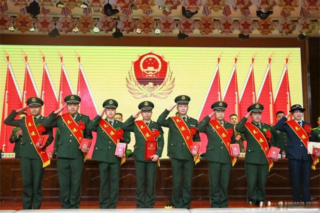 贵州武警毕节支队举行2021年度表彰大会(组图)