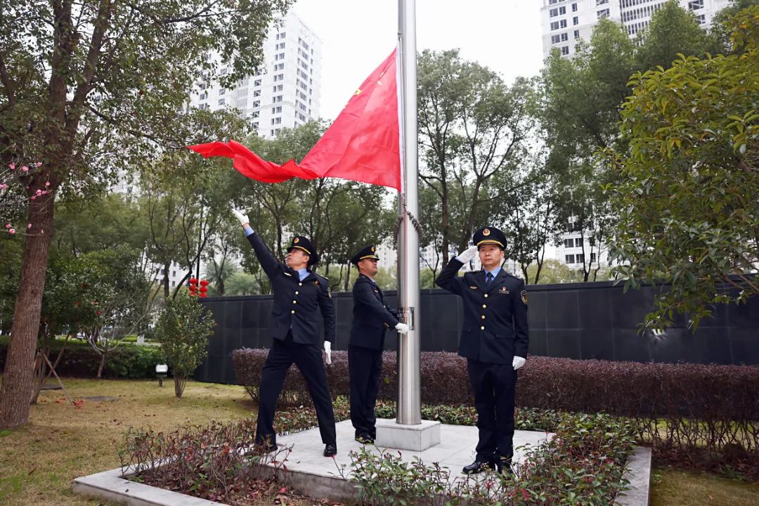 新制服！新形象！新征程！温州市市场监管局举行行政执法制式服装换装仪式！(组图)