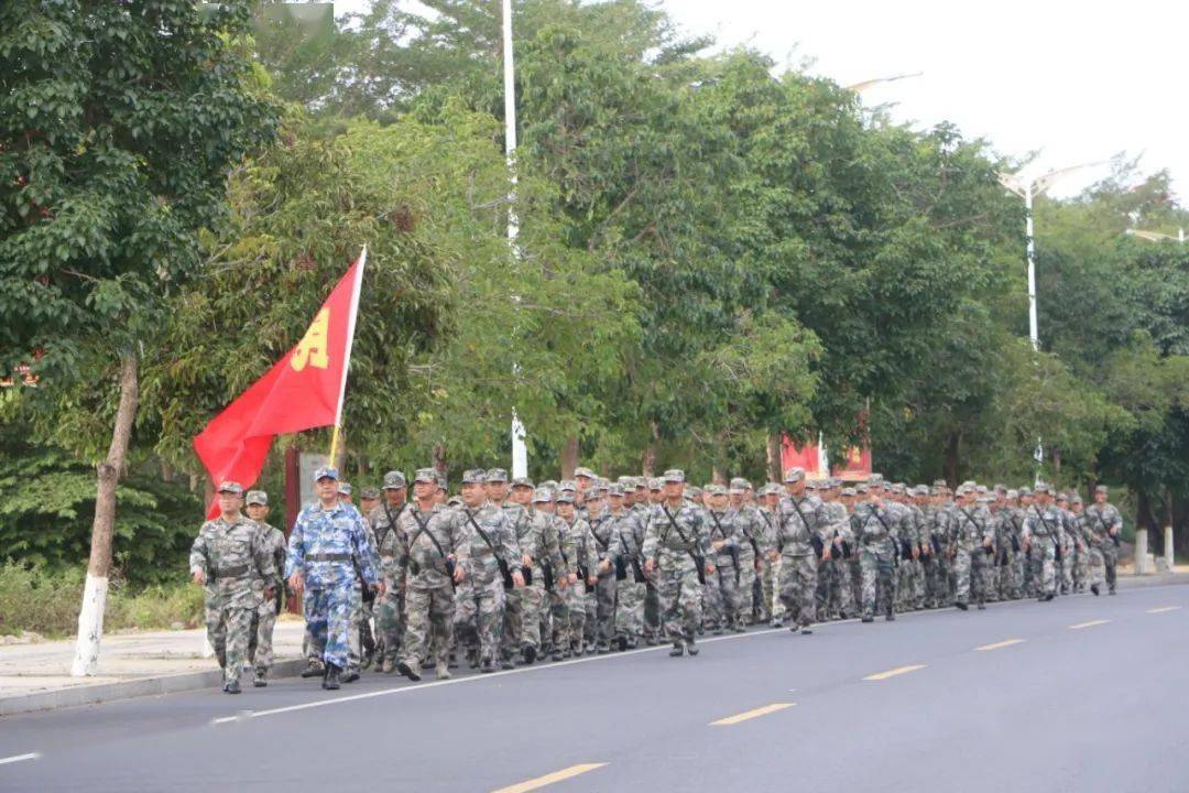 海南省陵水县人武部吹响练兵备战冲锋号(组图)