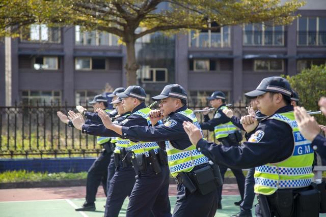 广东佛山高明：打造“身边的训练场”提升警务实战能力(组图)