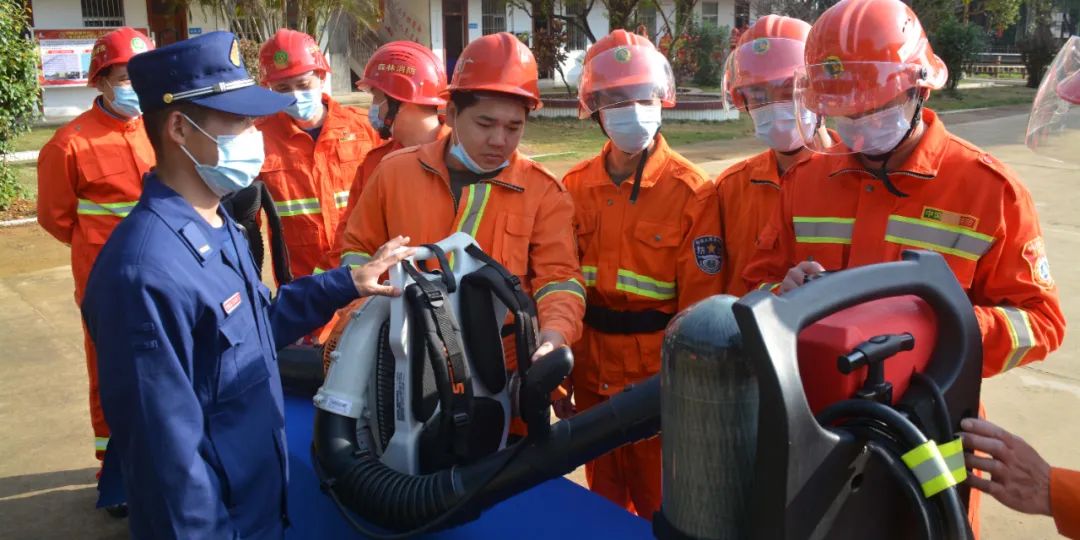 云南省森林消防总队“千人大培训”提升灭火实战能力(组图)