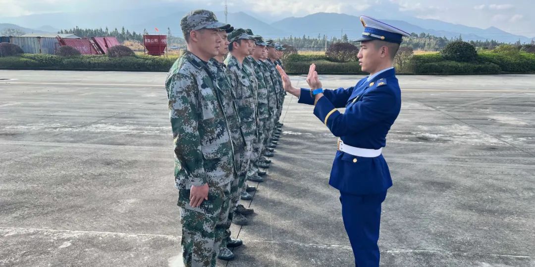 云南省森林消防总队“千人大培训”提升灭火实战能力(组图)