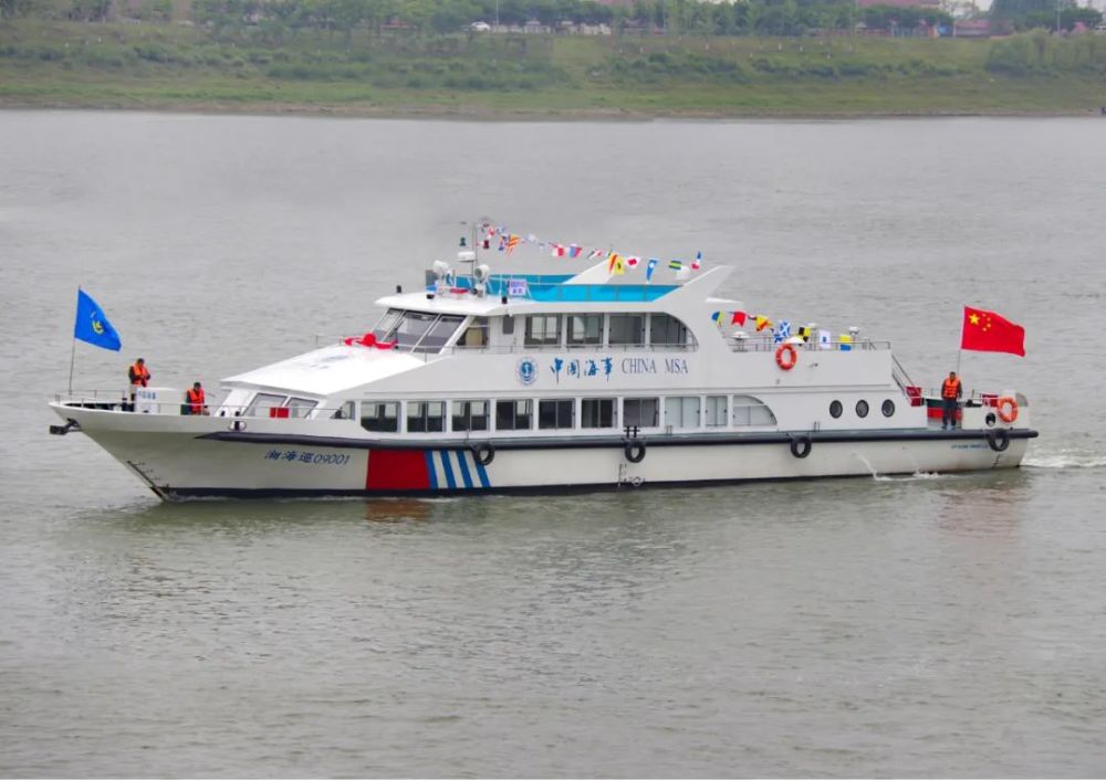 湖南省益阳市首艘吨位最大的海事巡逻艇交付使用(组图)