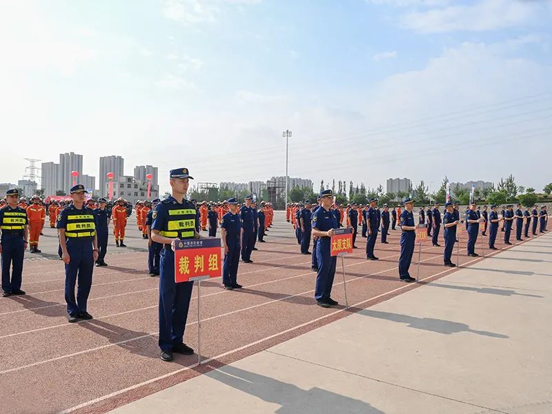 火力全开！山西总队举行全省消防救援队伍执勤岗位练兵比武竞赛(组图)