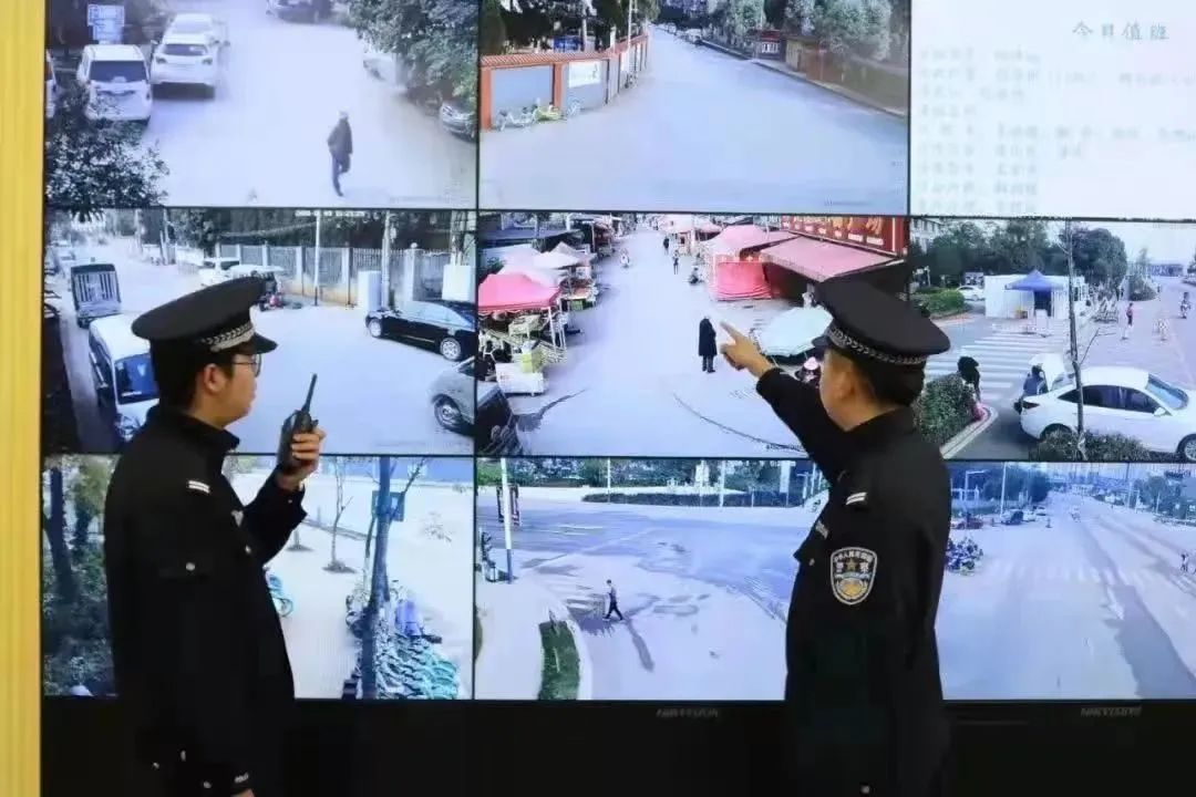 云南昆明五华 “精细警务”打造群众满意110(组图)